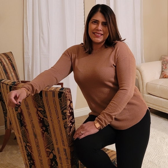 Top - Picture 4 of 4